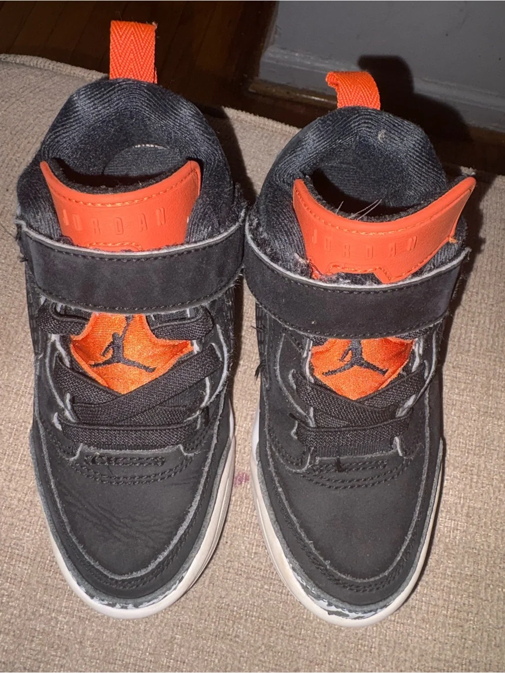 Nike Kids Black and Orange Hook-and-Loop Sneakers
